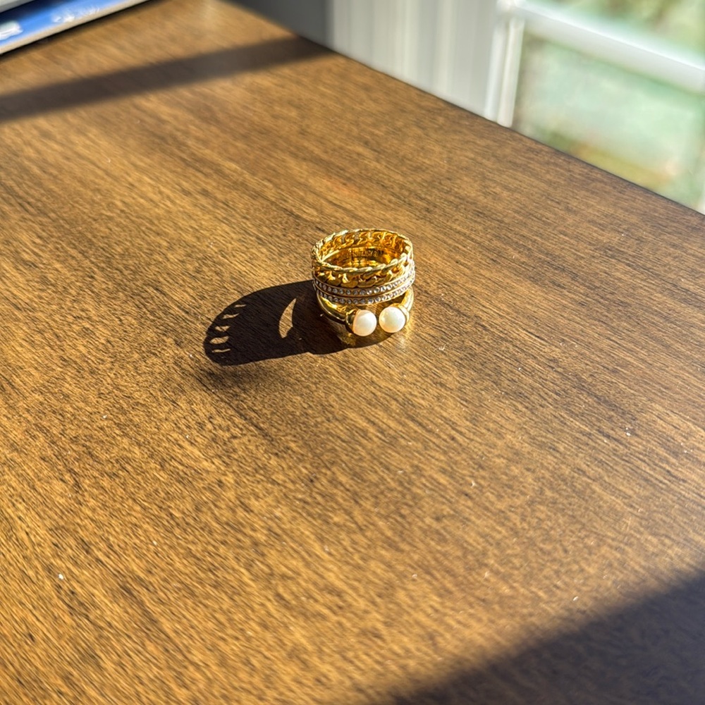 Vita Fede ring.